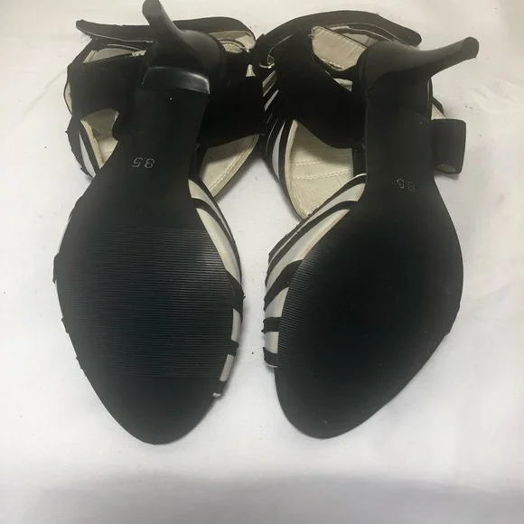Stylish Black and White Women's Heels - Picture 3 of 5